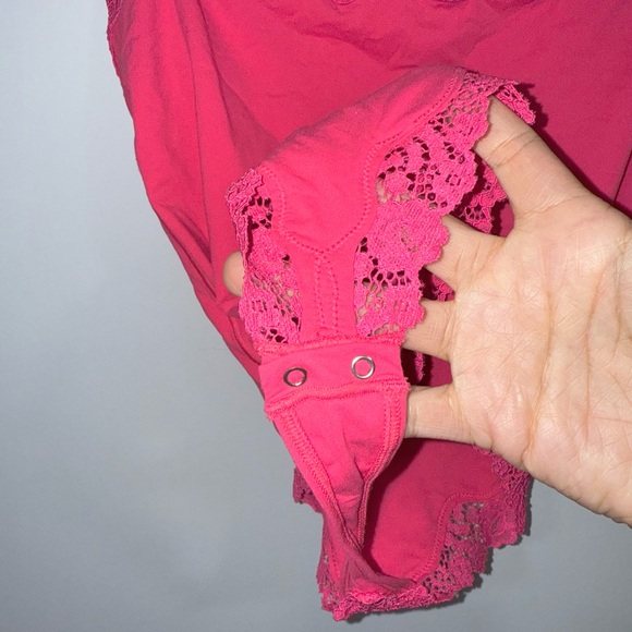 Skims Fit Everybody Lace Cami Bodysuit - Picture 3 of 6